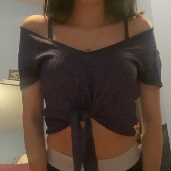 Front Tie Knot Shirt - Picture 2 of 2